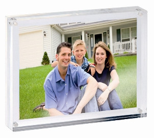 Acrylic photo frame picture holder, magnetic clasp