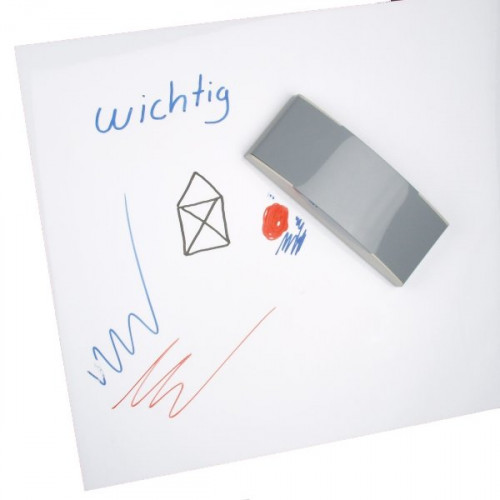 Magnetic foil with white whiteboard surface