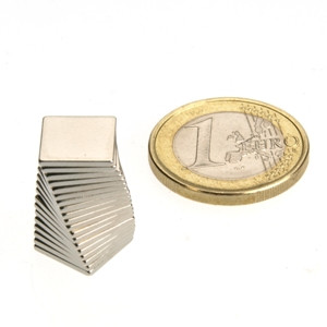 Blockmagnet 10.0 x 10.0 x 1.0 mm N42 nickel - holds 650 g