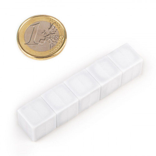 Neodymium magnet 13 x 13 x 13 mm with plastic coating